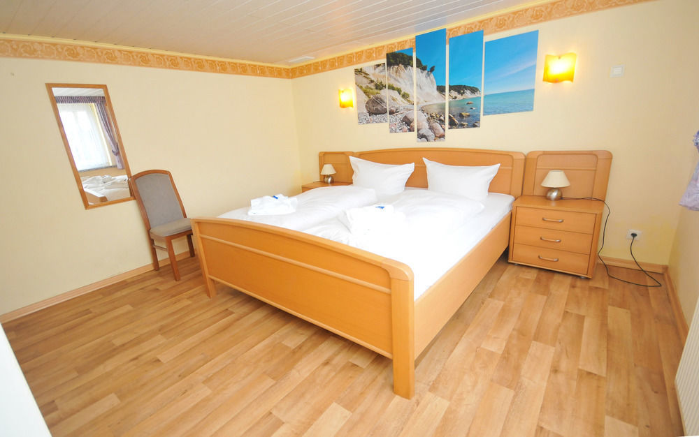 Ferienhus Baabe Fewo 01 Terrasse, Sauna- Und Schwimmbadnutzung Im Ahoi Sellin エクステリア 写真