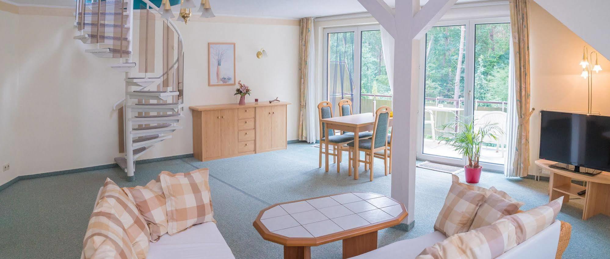 Ferienhus Baabe Fewo 01 Terrasse, Sauna- Und Schwimmbadnutzung Im Ahoi Sellin エクステリア 写真