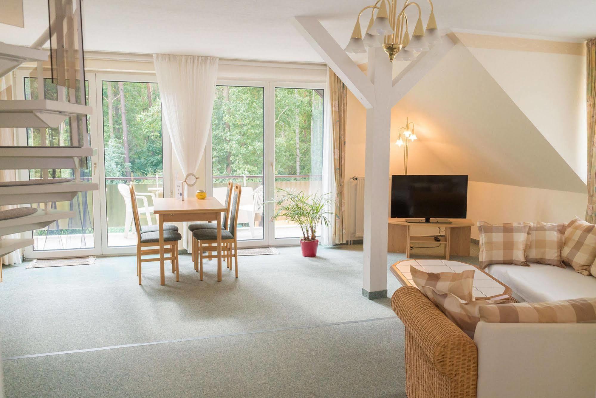 Ferienhus Baabe Fewo 01 Terrasse, Sauna- Und Schwimmbadnutzung Im Ahoi Sellin エクステリア 写真